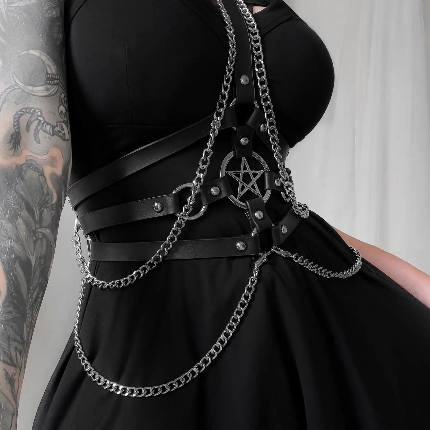 Women Sexy Body Chest Chain Jewelry Pu Leather Waist Belt Belly Chains
